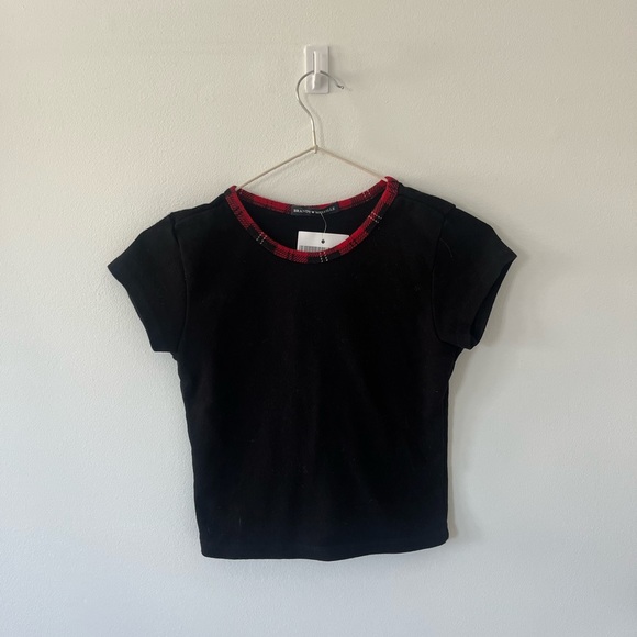 Brandy Melville T-shirt - Picture 2 of 5